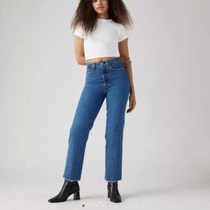 Levi's rib cage straight ankle medium wash